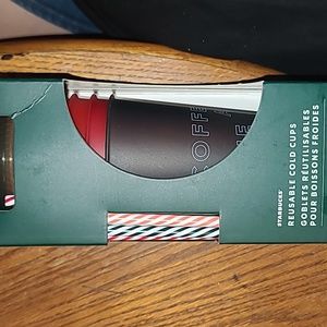 New Starbucks Christmas Reusable Cold Cups set of 5